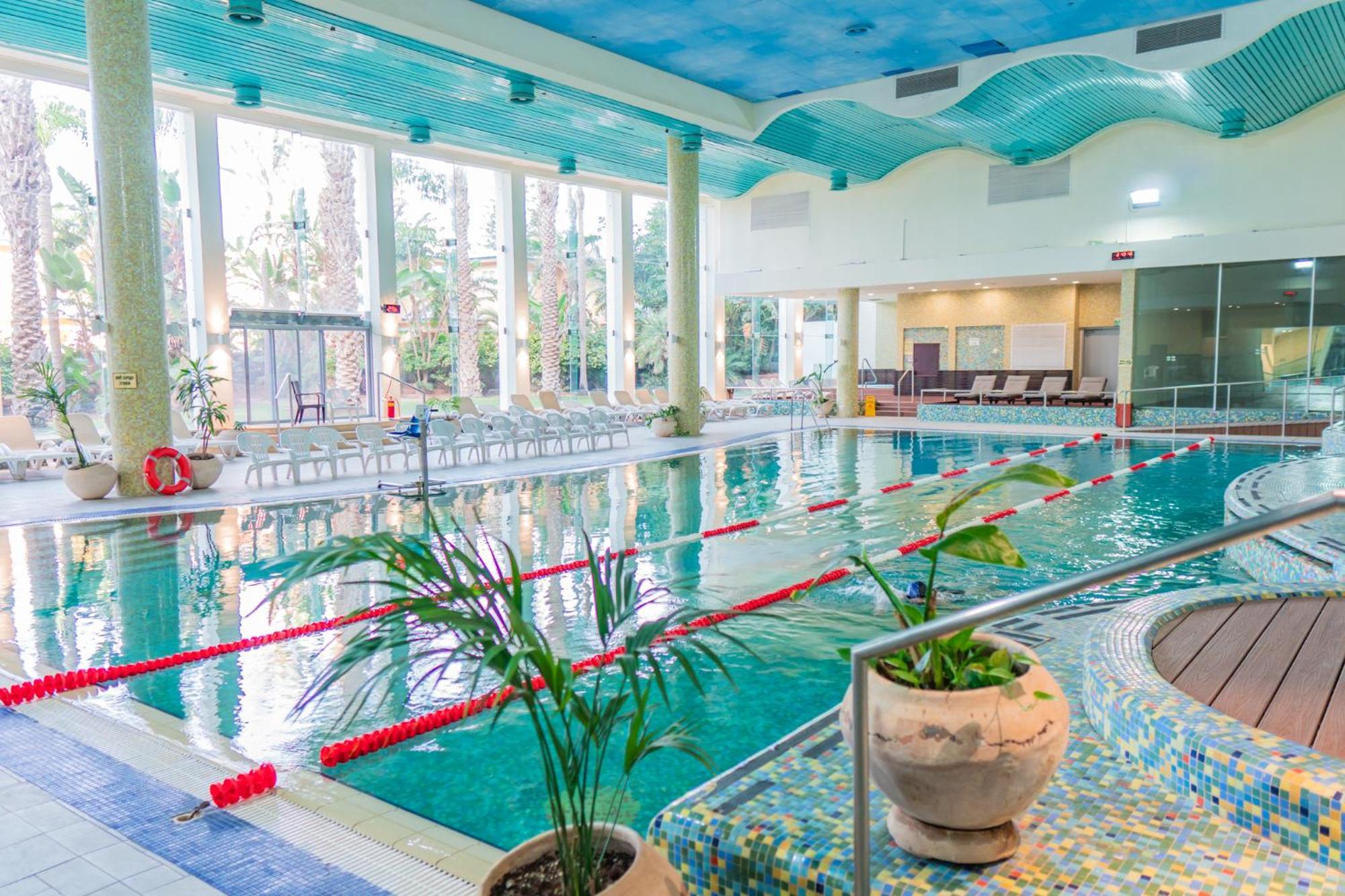 Ramada Resort Hadera Beach Exterior foto