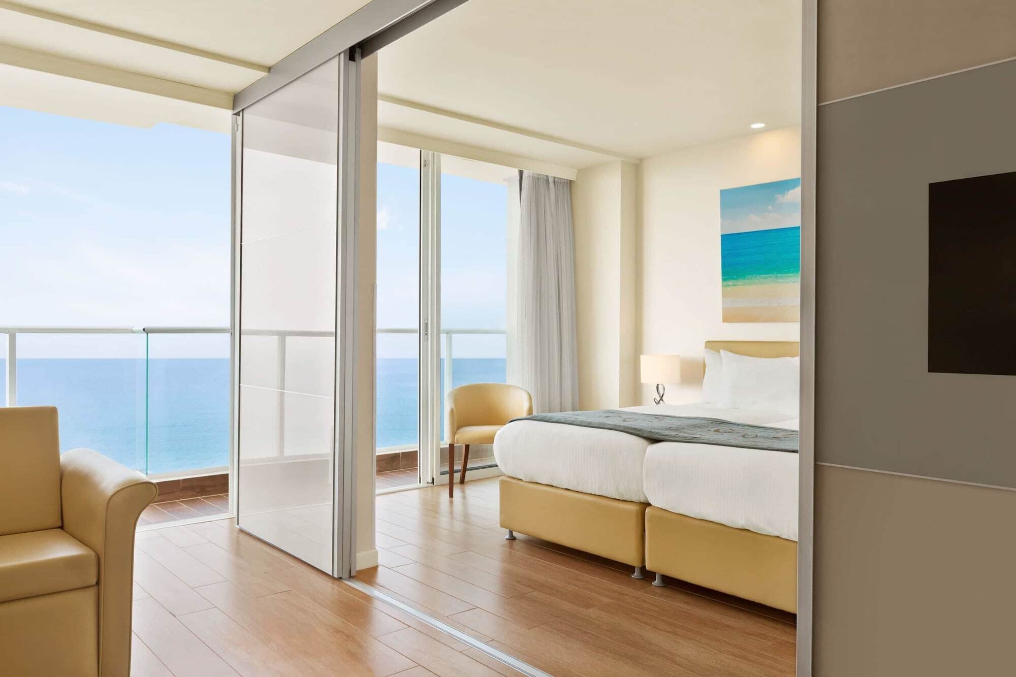 Ramada Resort Hadera Beach Exterior foto