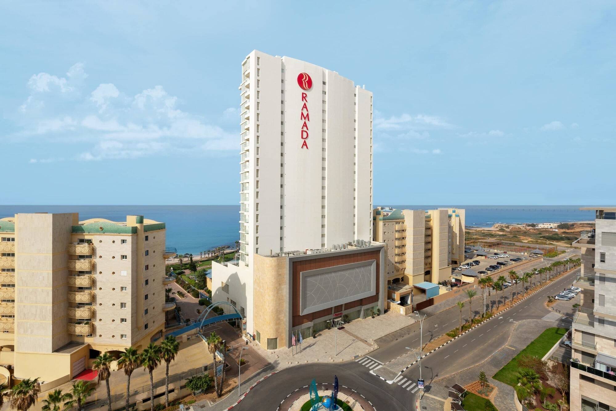 Ramada Resort Hadera Beach Exterior foto