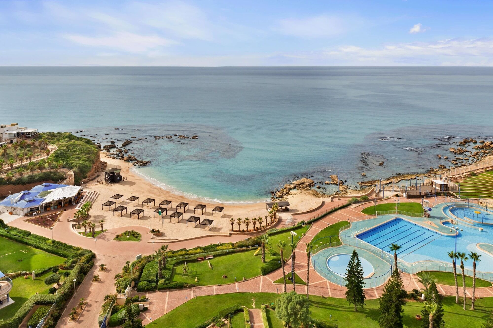 Ramada Resort Hadera Beach Exterior foto